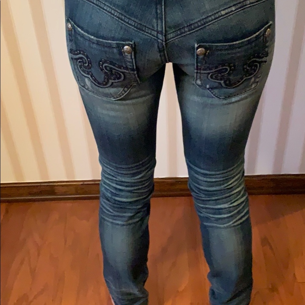 Jeans - Picture 2 of 4